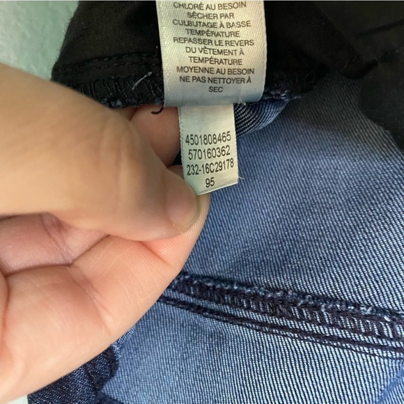 Chico's Zip Pocket Straight Leg Jeans Size 2 (US 12) - Picture 6 of 7